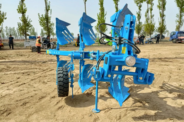 Premetni plug Pioneer, greda i nosači